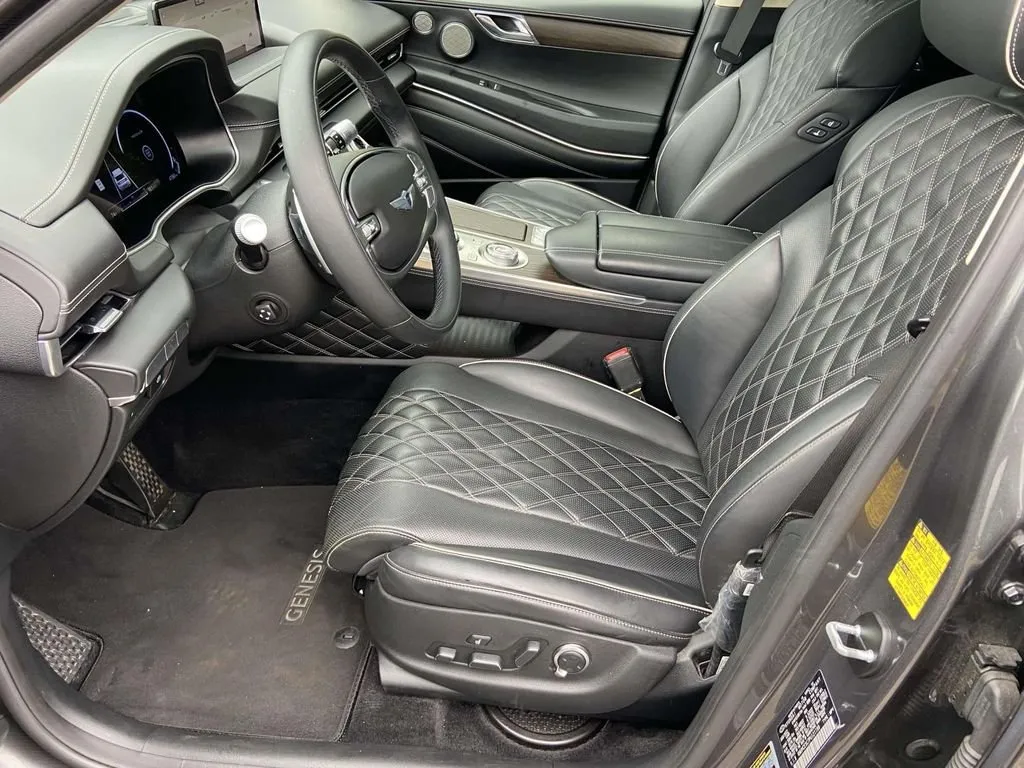2023 Genesis GV80 3.5T thumbnail 16