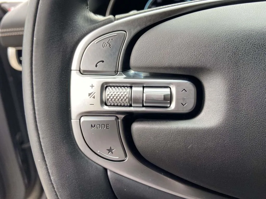 2023 Genesis GV80 3.5T thumbnail 34
