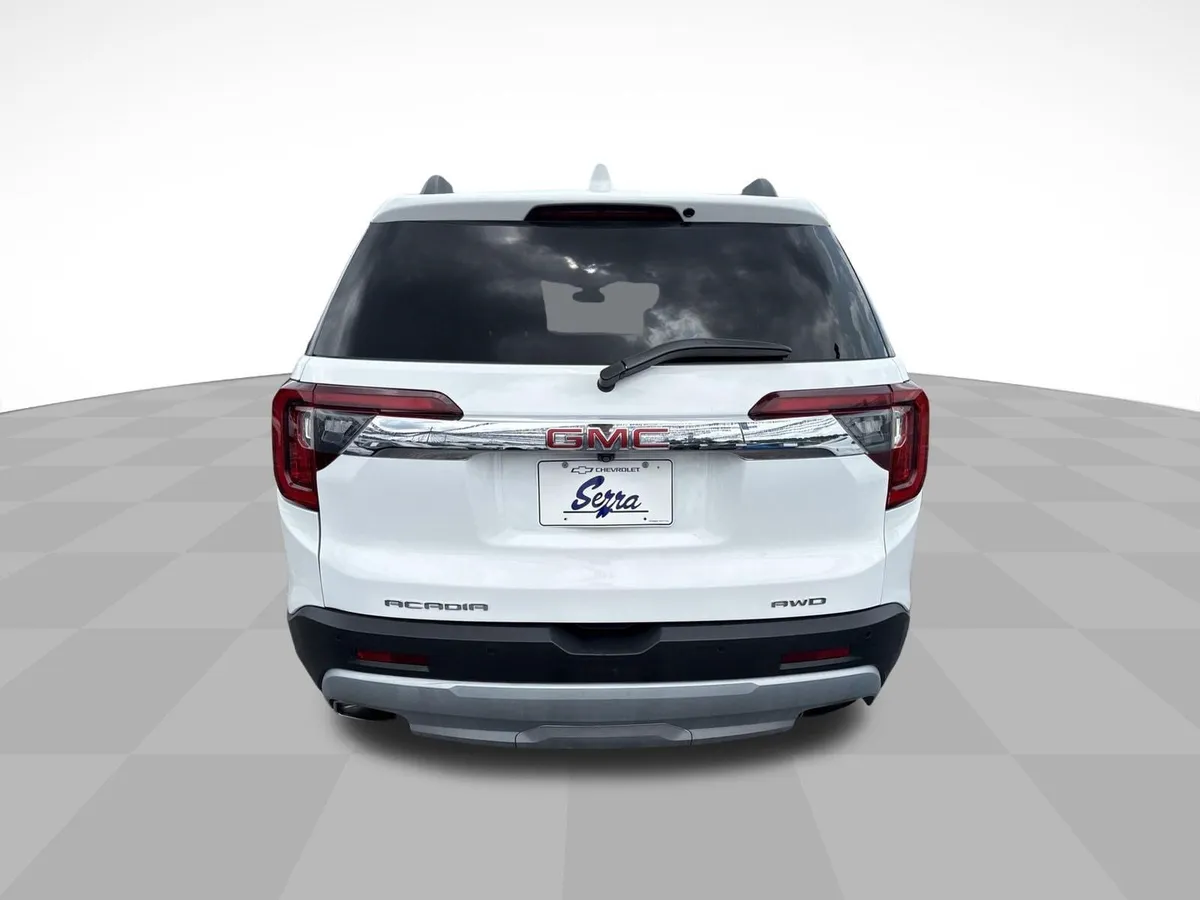 2023 GMC Acadia SLT thumbnail 8