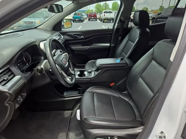 2023 GMC Acadia SLT thumbnail 18