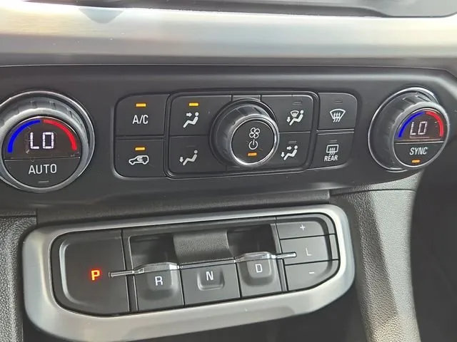 2023 GMC Acadia SLT thumbnail 27