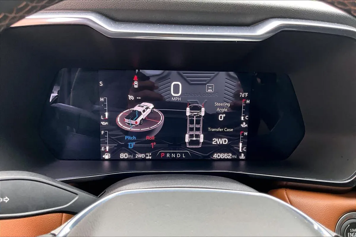 2023 GMC Canyon 4WD AT4 thumbnail 26