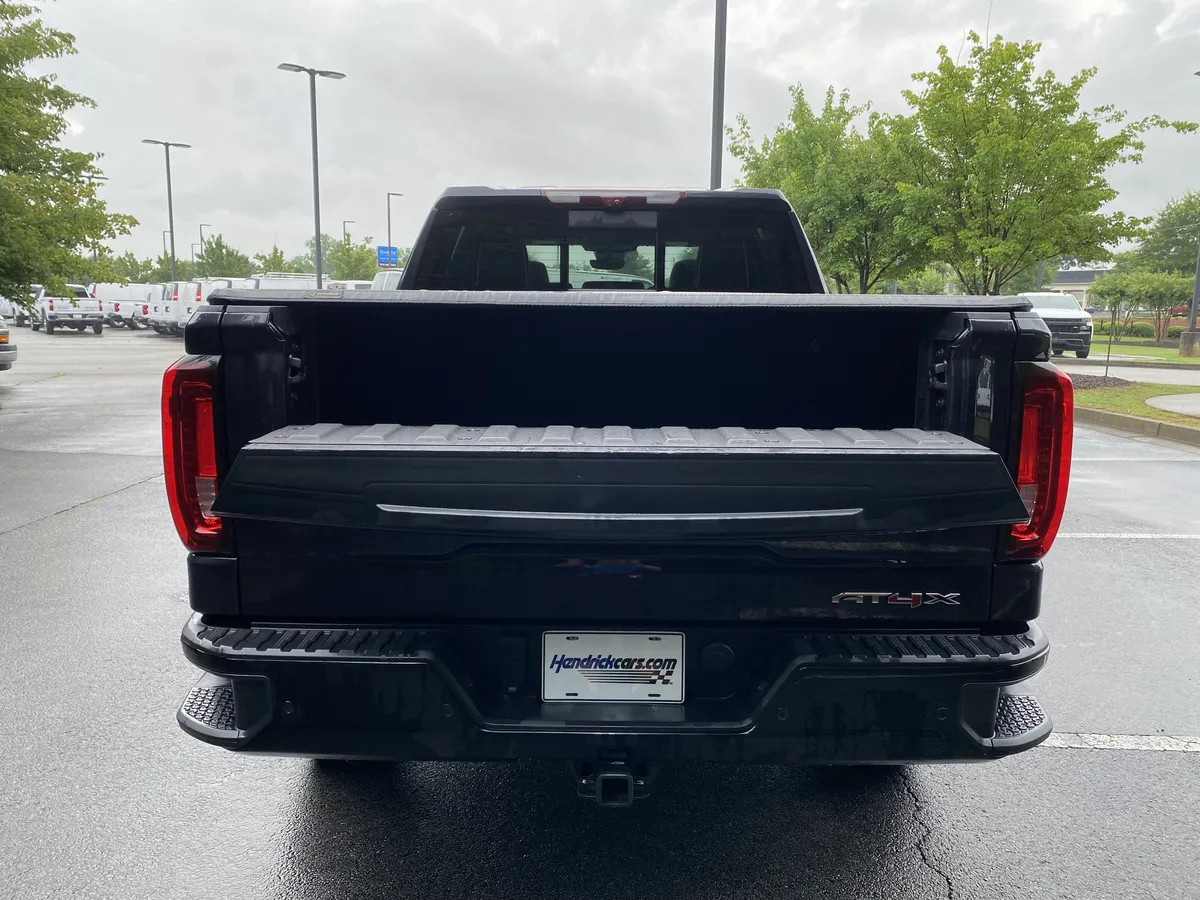 2023 GMC Sierra 1500 AT4X thumbnail 10