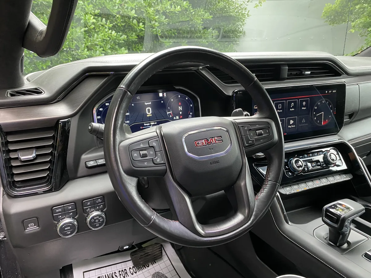2023 GMC Sierra 1500 AT4X thumbnail 17