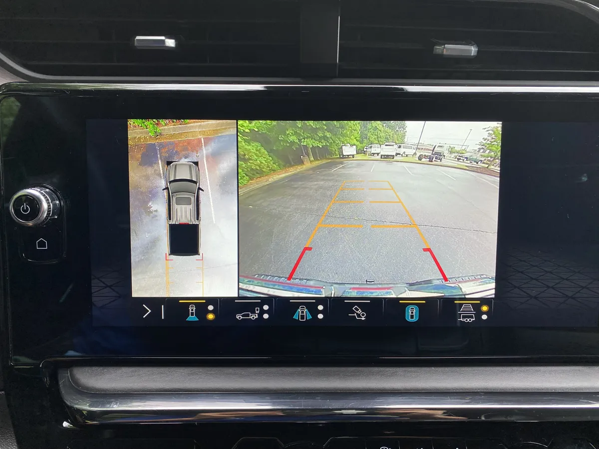 2023 GMC Sierra 1500 AT4X thumbnail 28