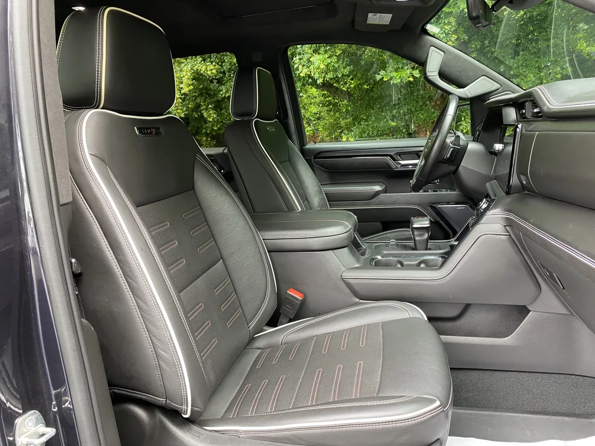 2023 GMC Sierra 1500 AT4X thumbnail 38