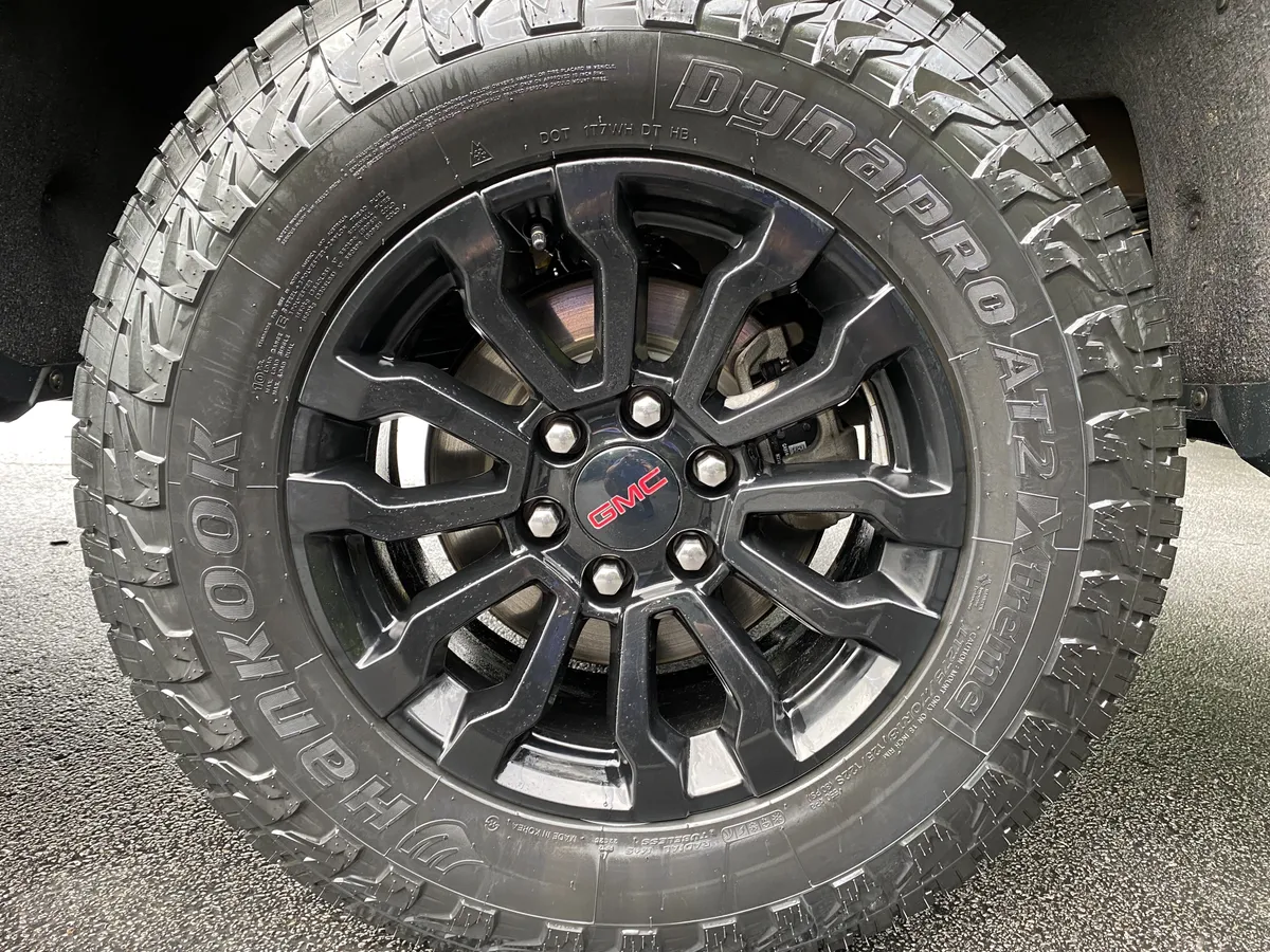 2023 GMC Sierra 1500 AT4X thumbnail 47