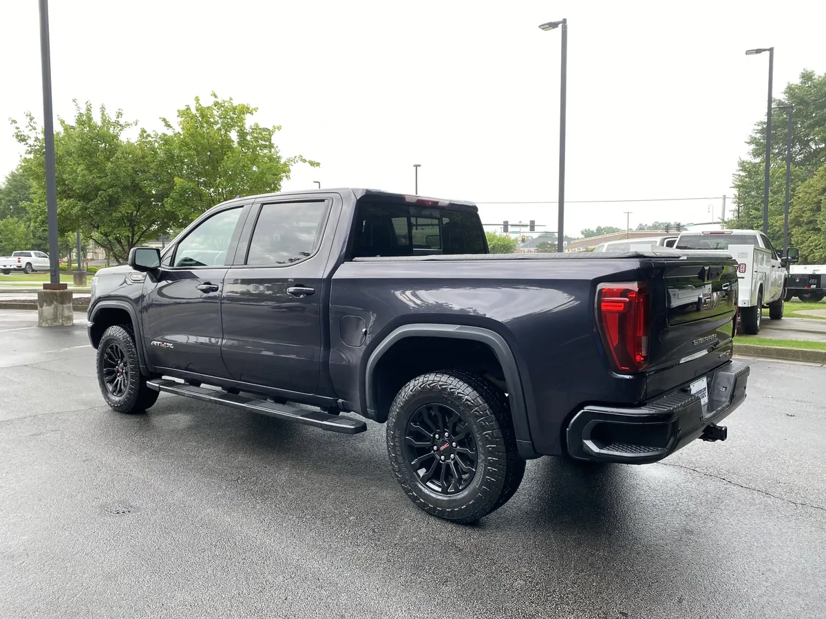 2023 GMC Sierra 1500 AT4X thumbnail 6