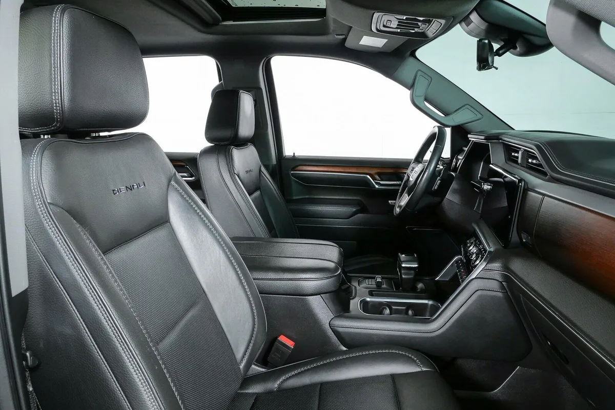 2023 GMC Sierra 1500 Denali thumbnail 23