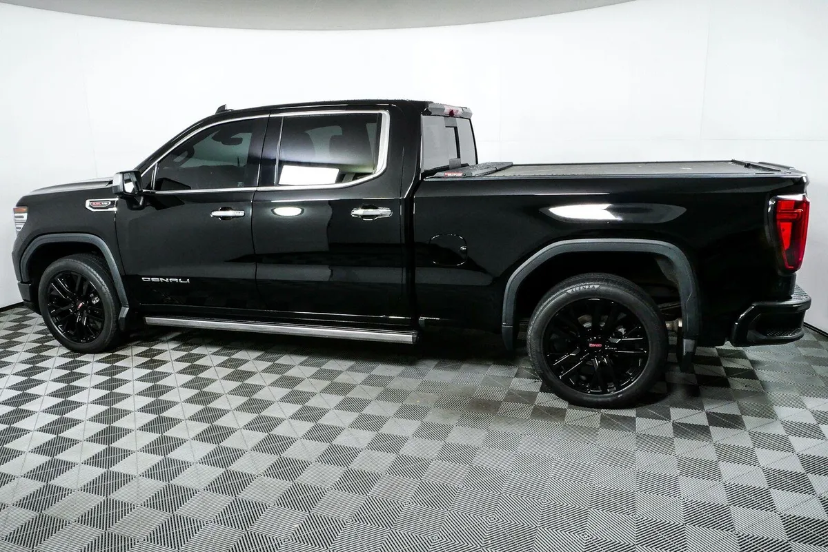 2023 GMC Sierra 1500 Denali thumbnail 30
