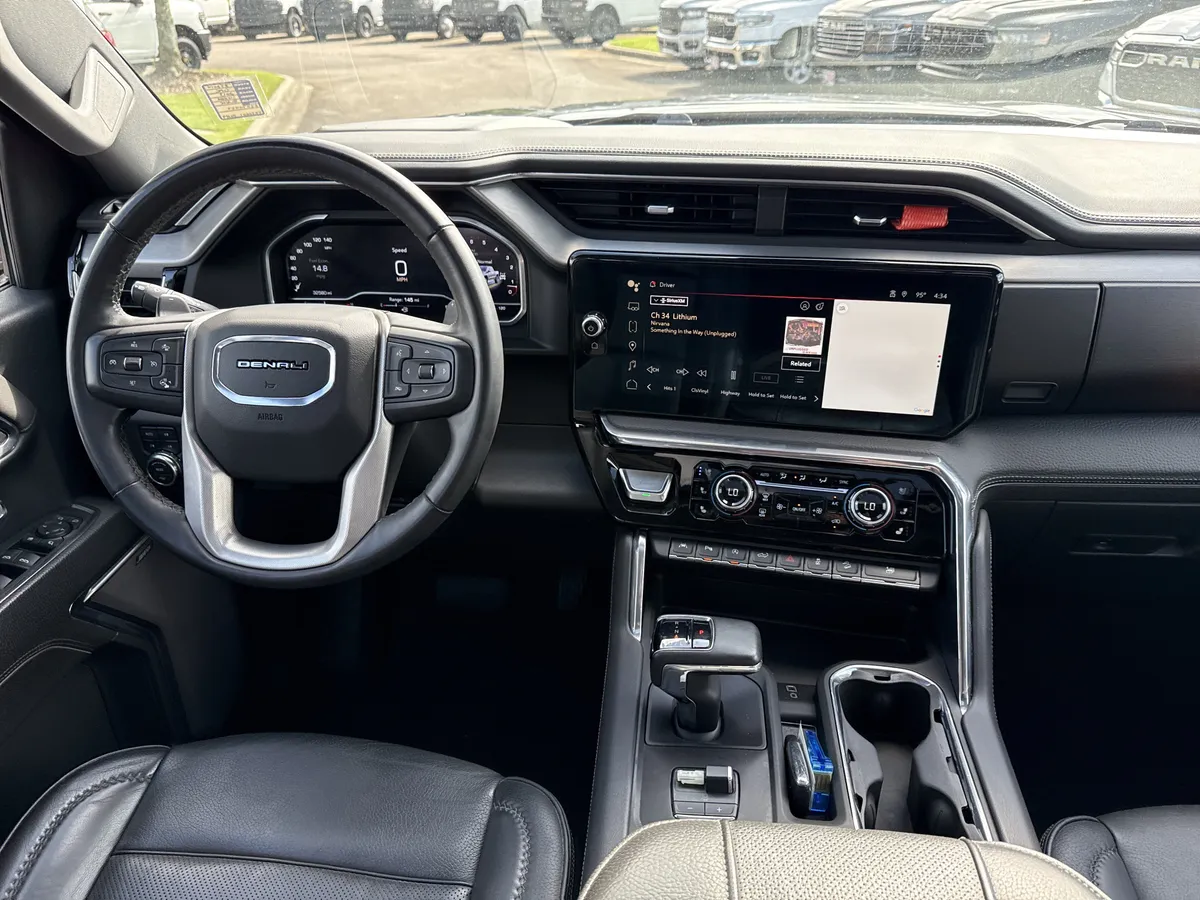 2023 GMC Sierra 1500 Denali thumbnail 22