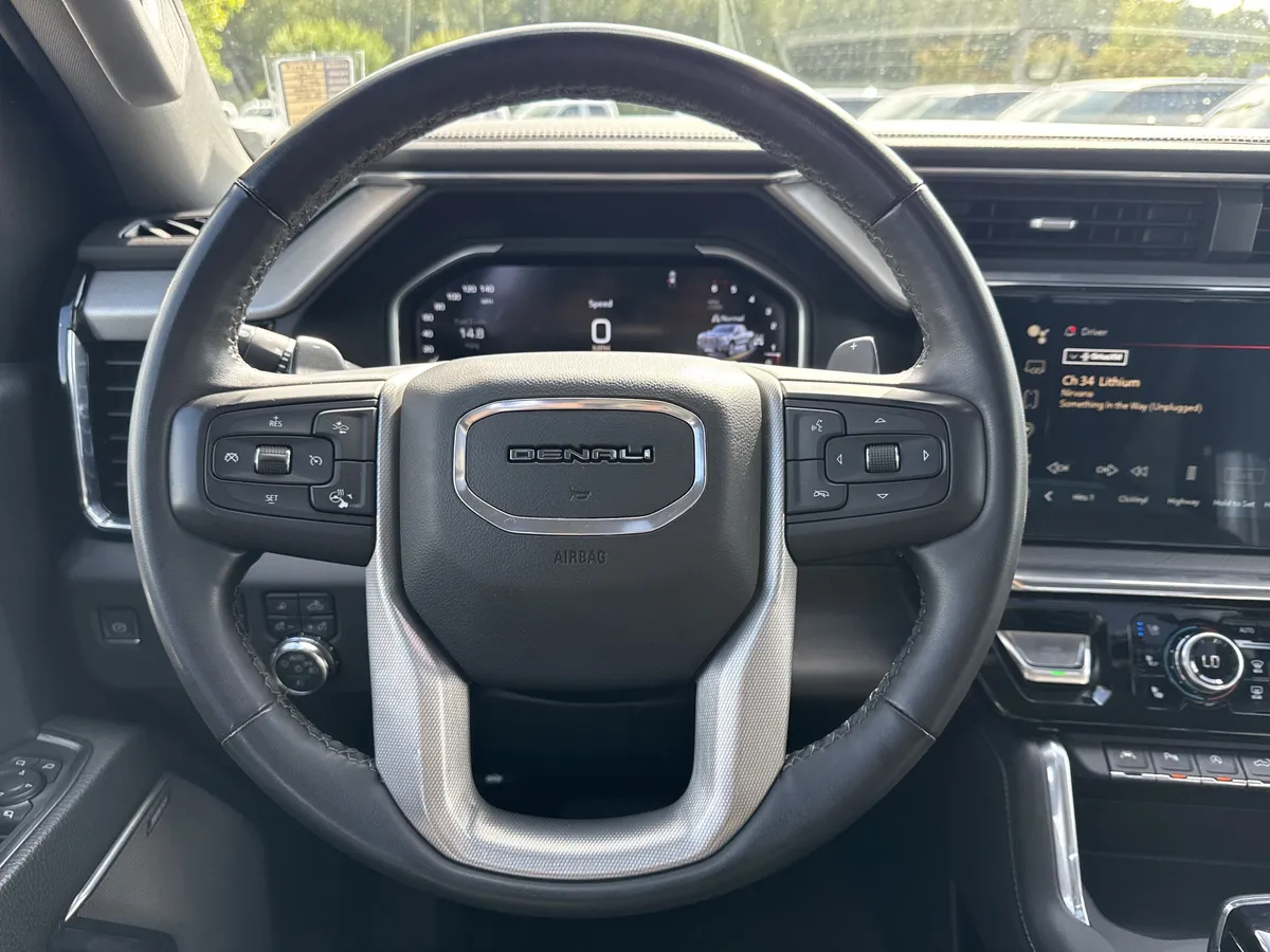 2023 GMC Sierra 1500 Denali thumbnail 24