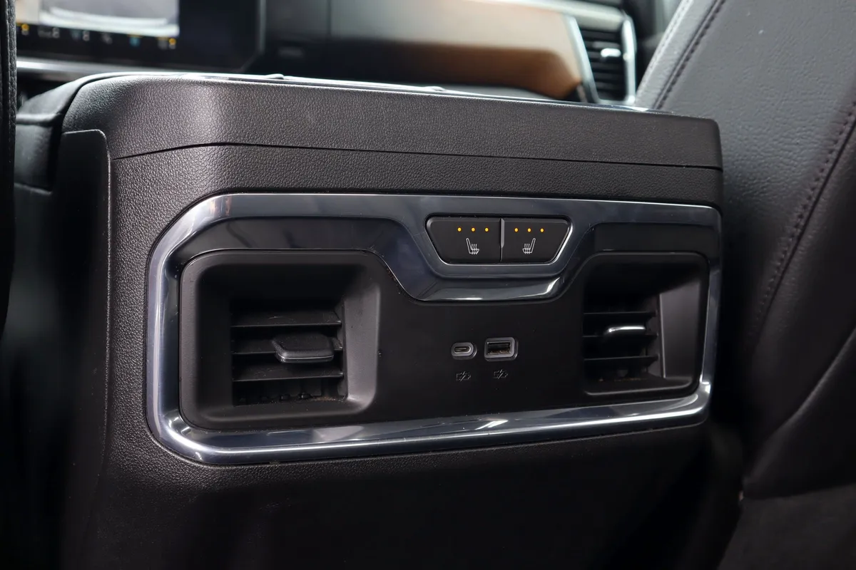 2023 GMC Sierra 1500 Denali thumbnail 24