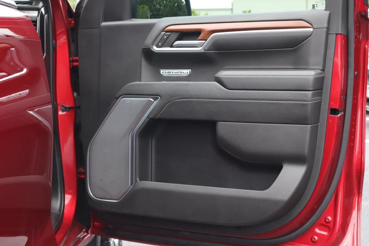 2023 GMC Sierra 1500 Denali thumbnail 26