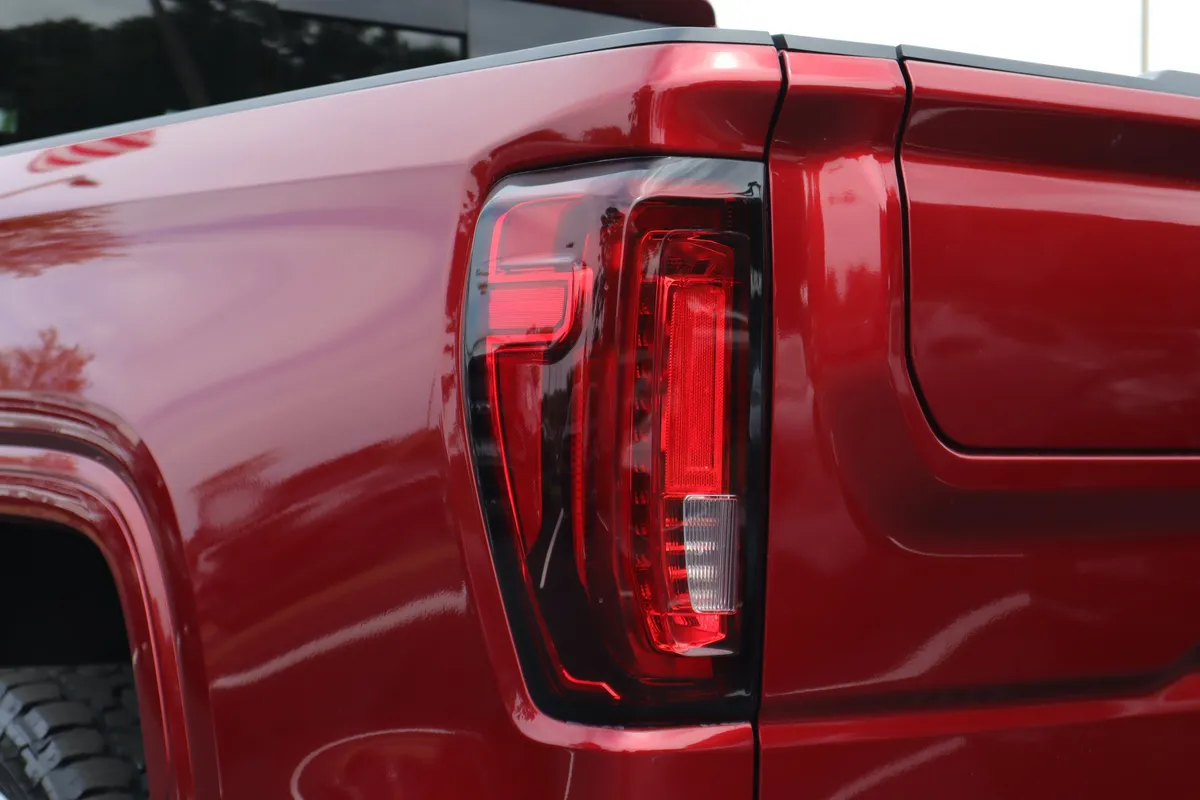 2023 GMC Sierra 1500 Denali thumbnail 31