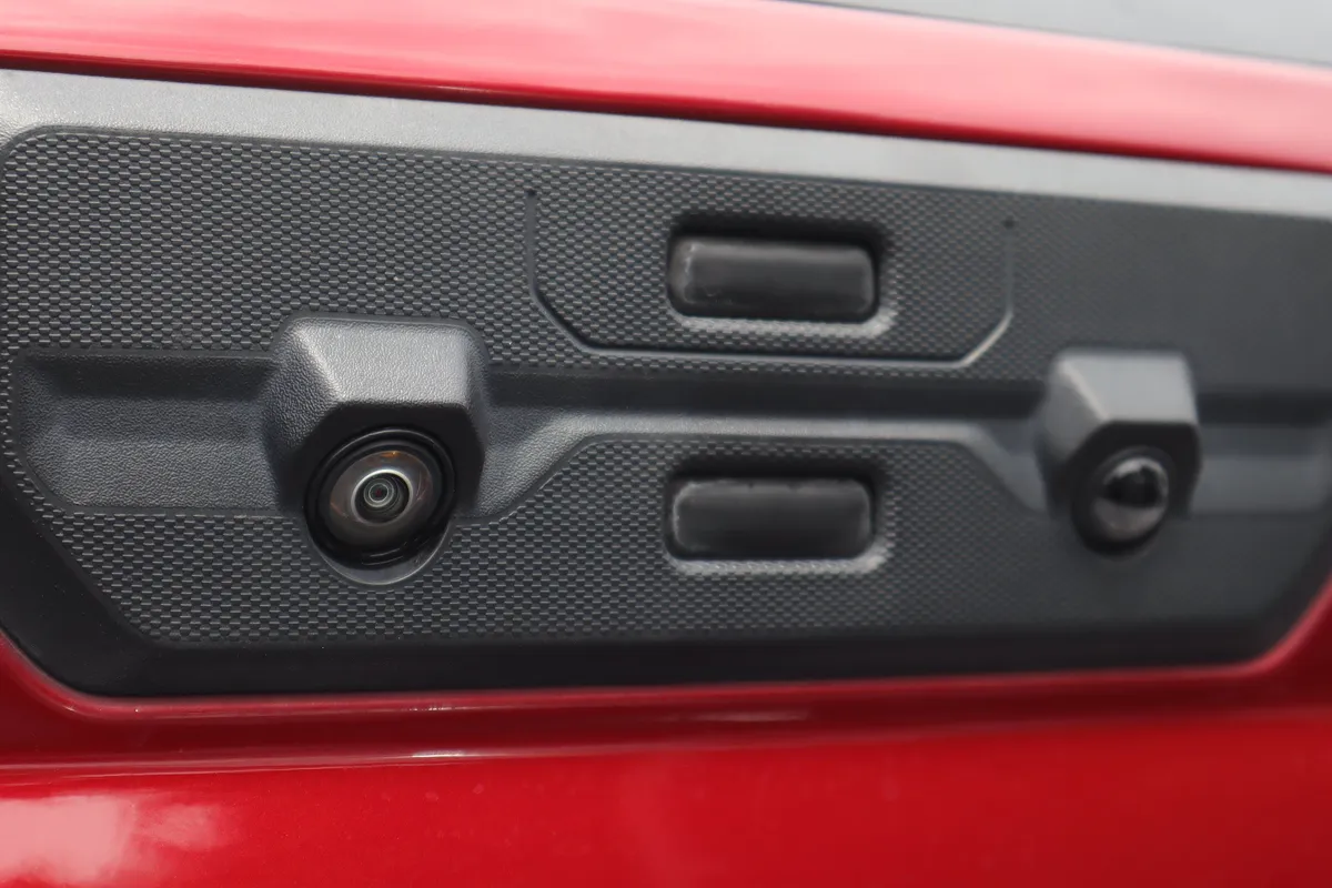 2023 GMC Sierra 1500 Denali thumbnail 34