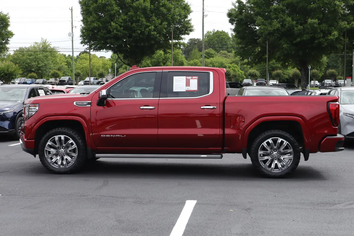 2023 GMC Sierra 1500 Denali thumbnail 4