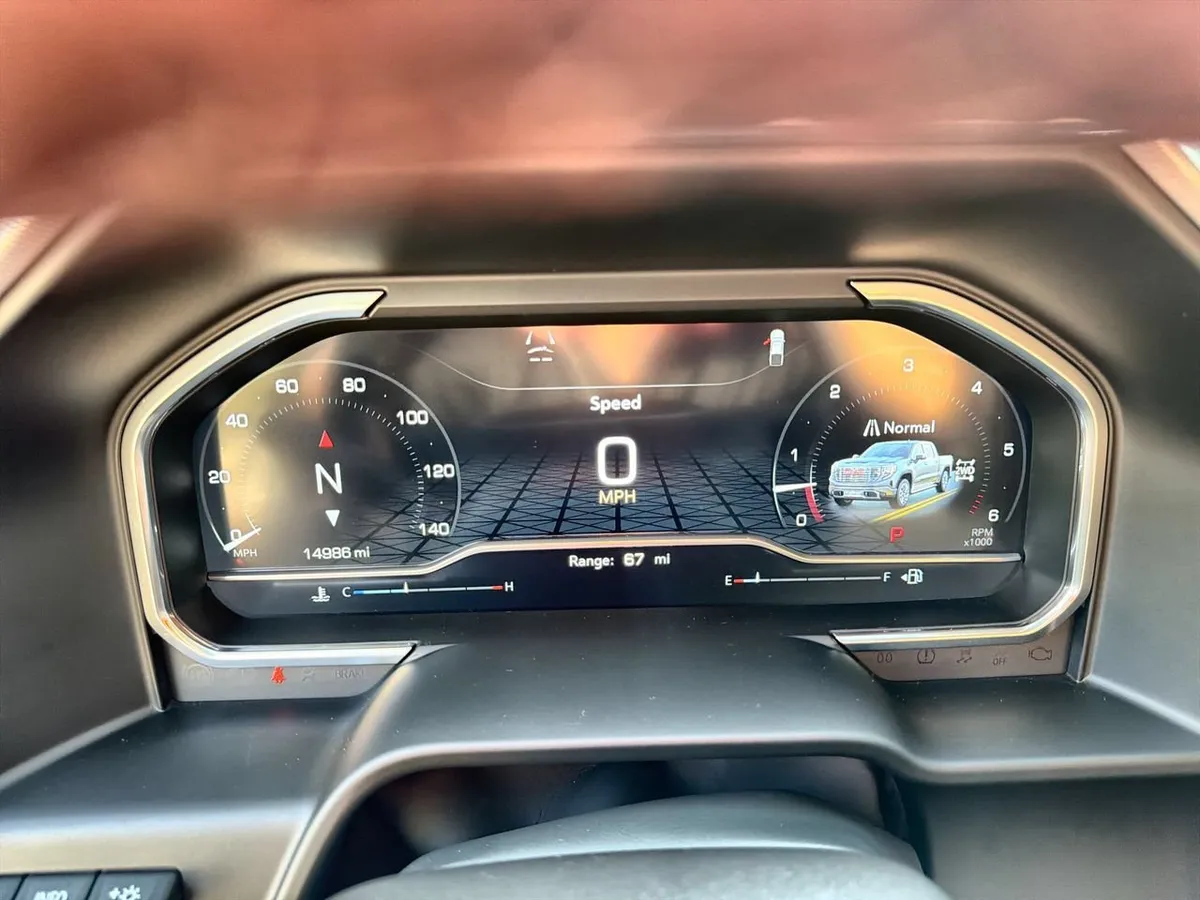 2023 GMC Sierra 1500 Denali thumbnail 12