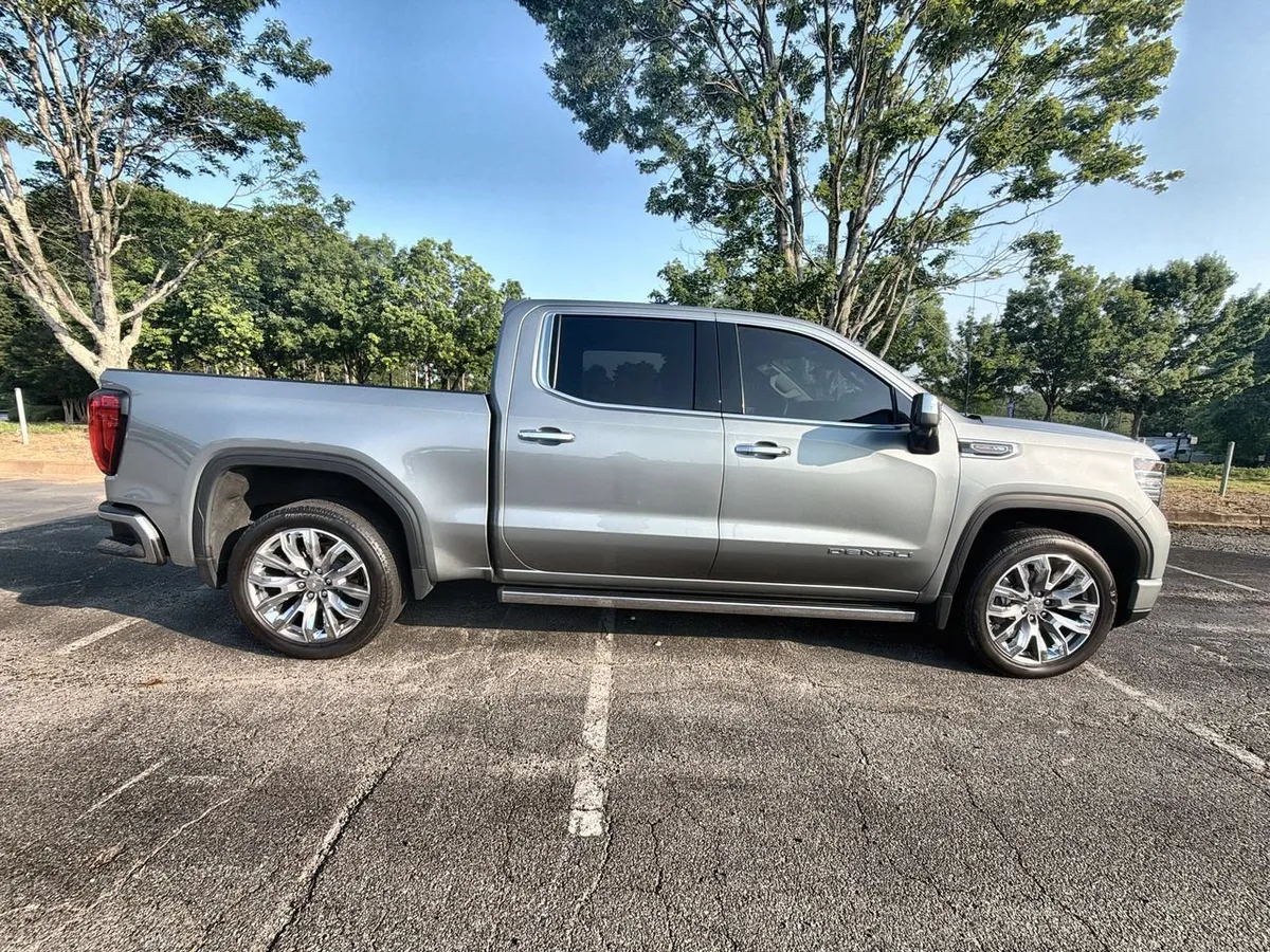 2023 GMC Sierra 1500 Denali thumbnail 9