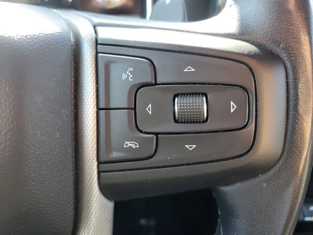 2023 GMC Sierra 1500 Denali thumbnail 17