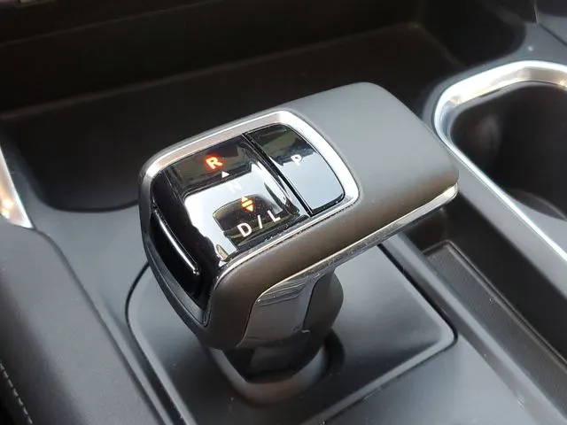 2023 GMC Sierra 1500 Denali thumbnail 26