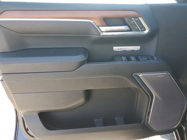 2023 GMC Sierra 1500 Denali thumbnail 9