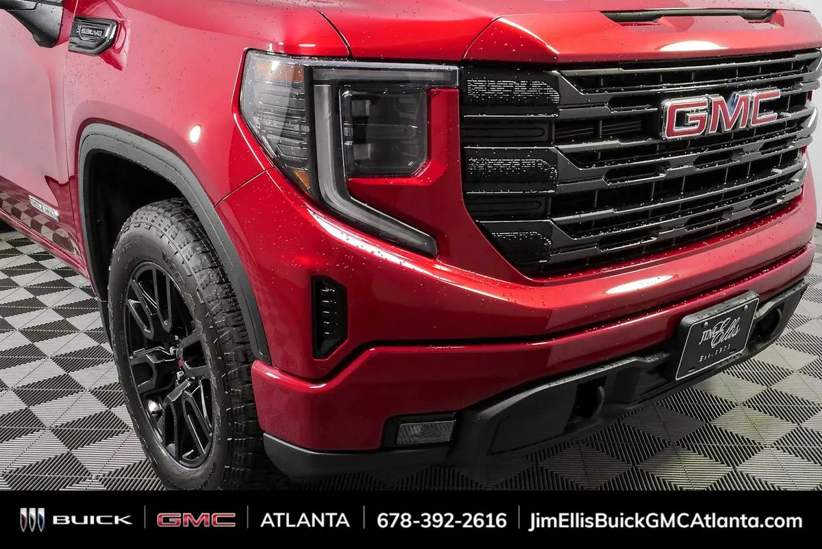 2023 GMC Sierra 1500 Elevation thumbnail 35