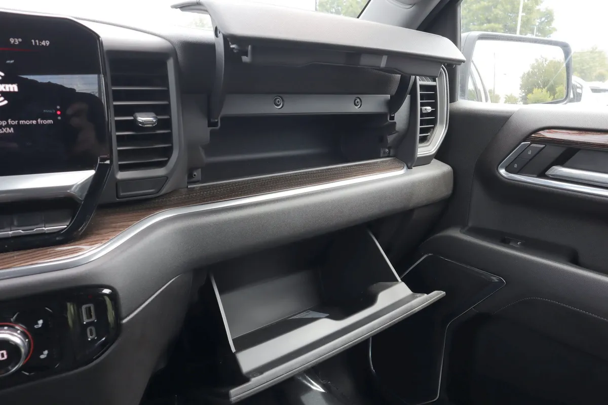 2023 GMC Sierra 1500 Elevation thumbnail 26