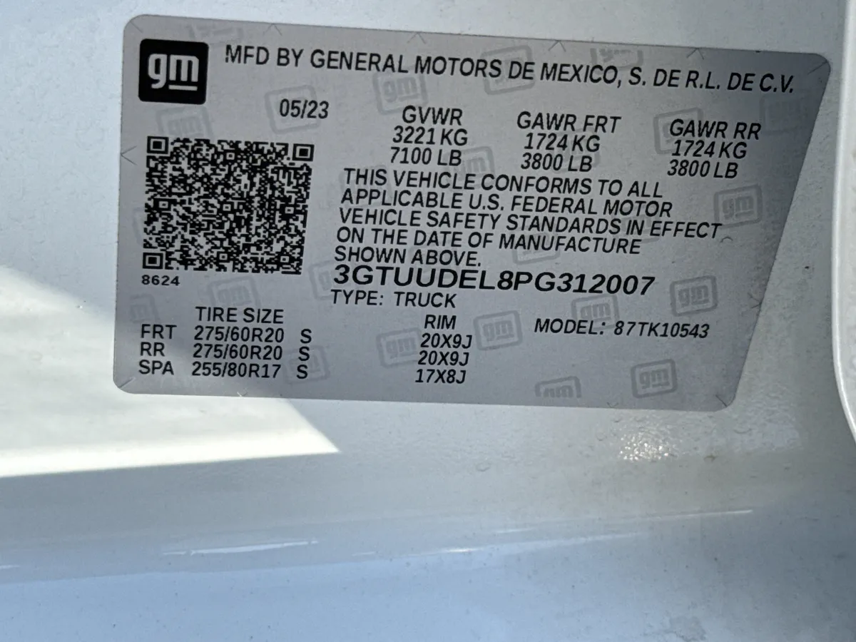 2023 GMC Sierra 1500 SLT thumbnail 32