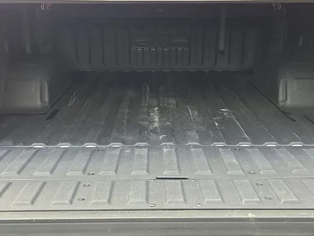 2023 GMC Sierra 1500 SLT thumbnail 13