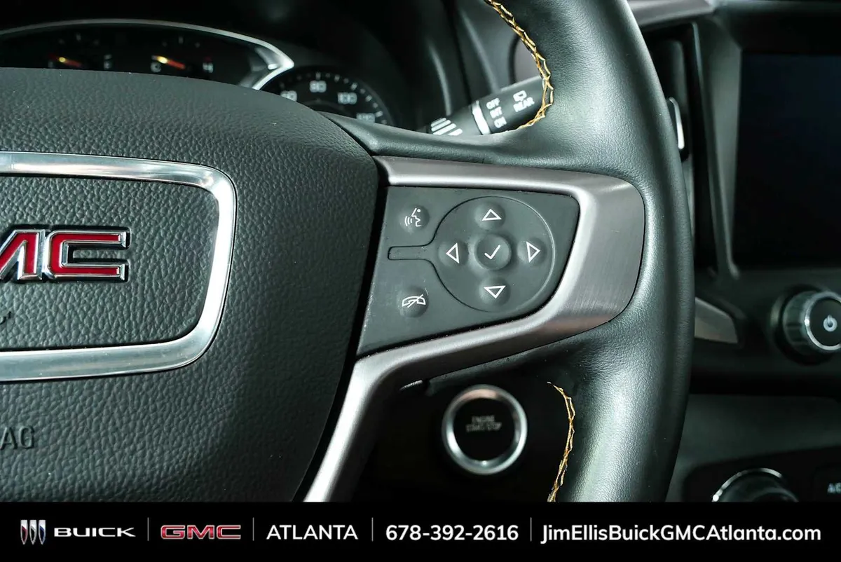 2023 GMC Terrain AT4 thumbnail 11