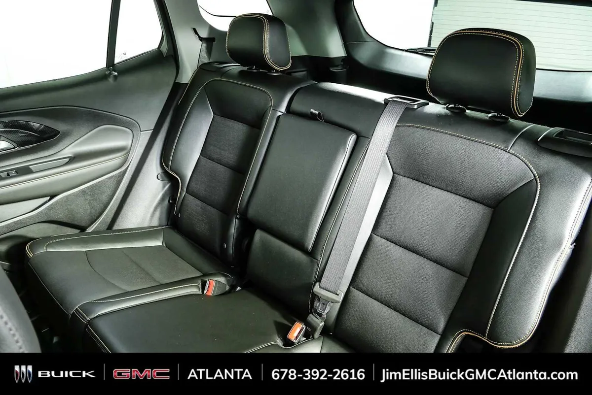 2023 GMC Terrain AT4 thumbnail 16
