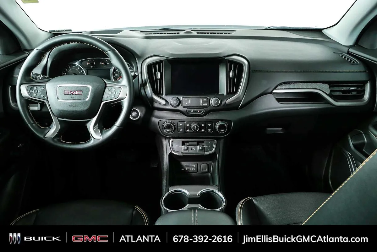 2023 GMC Terrain AT4 thumbnail 18