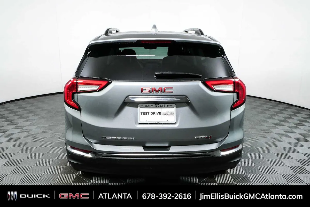2023 GMC Terrain AT4 thumbnail 26