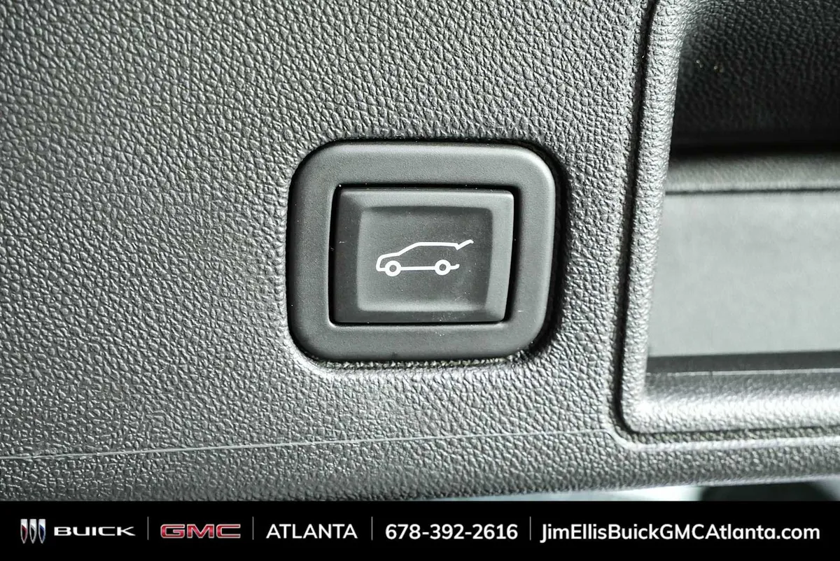 2023 GMC Terrain AT4 thumbnail 31