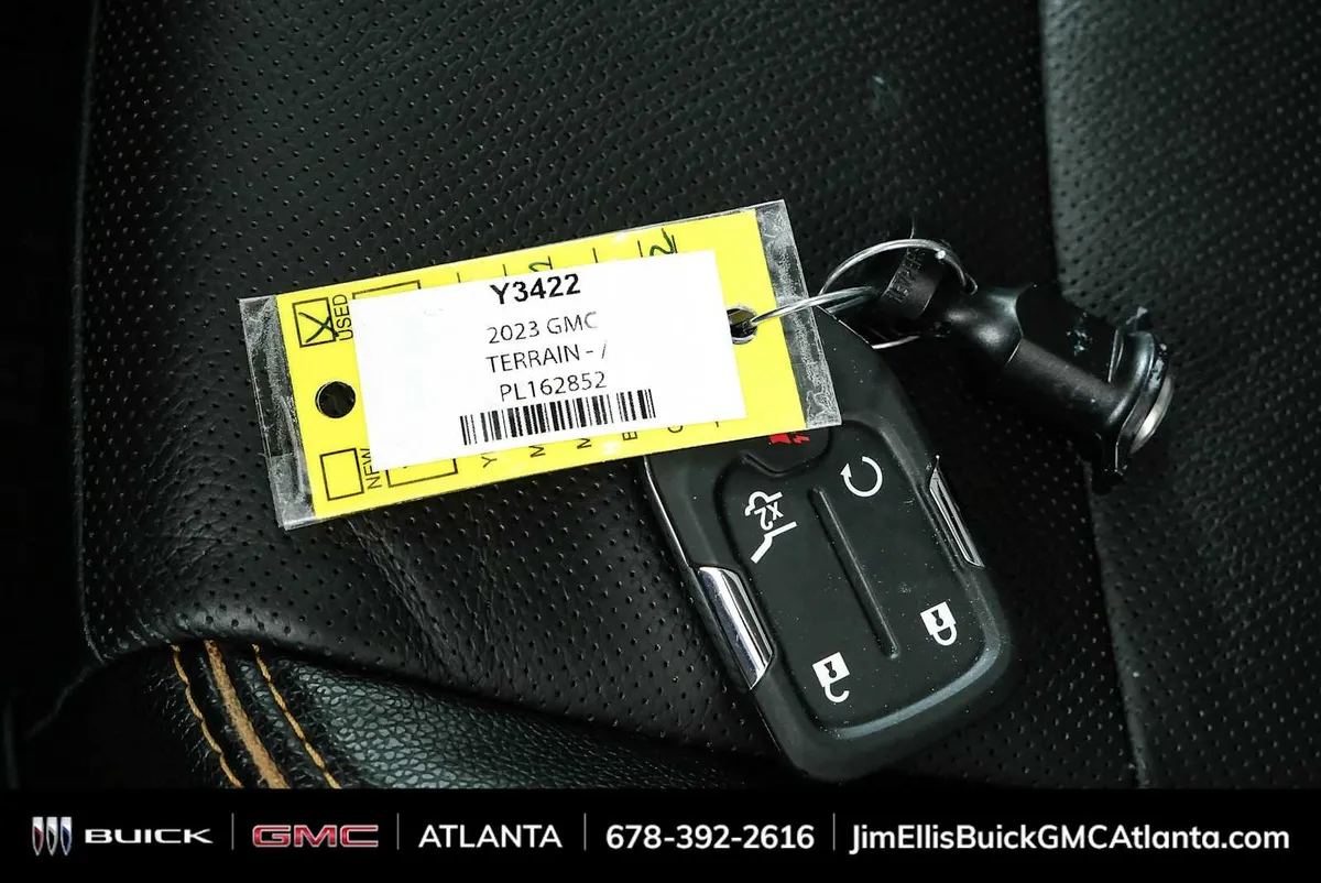 2023 GMC Terrain AT4 thumbnail 37