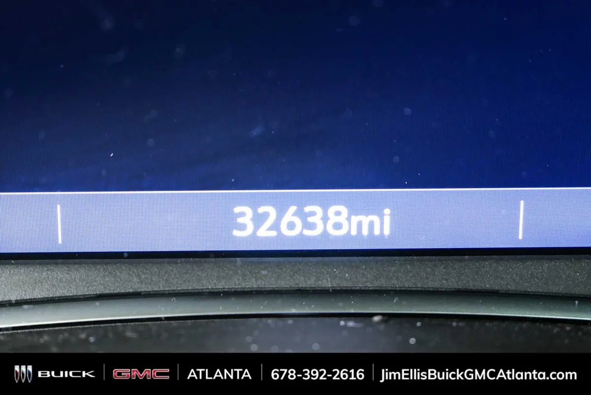 2023 GMC Terrain AT4 thumbnail 8
