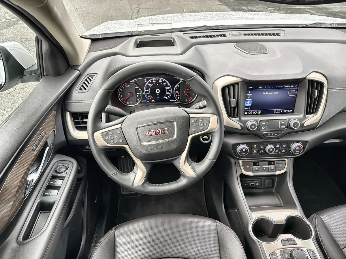 2023 GMC Terrain Denali thumbnail 10