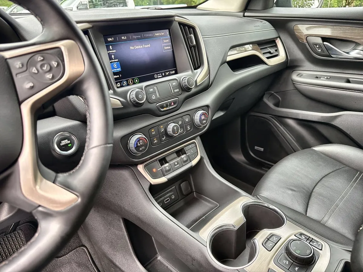 2023 GMC Terrain Denali thumbnail 11