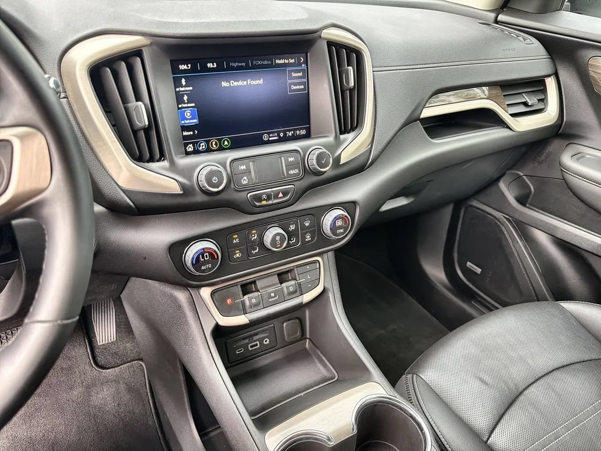 2023 GMC Terrain Denali thumbnail 13