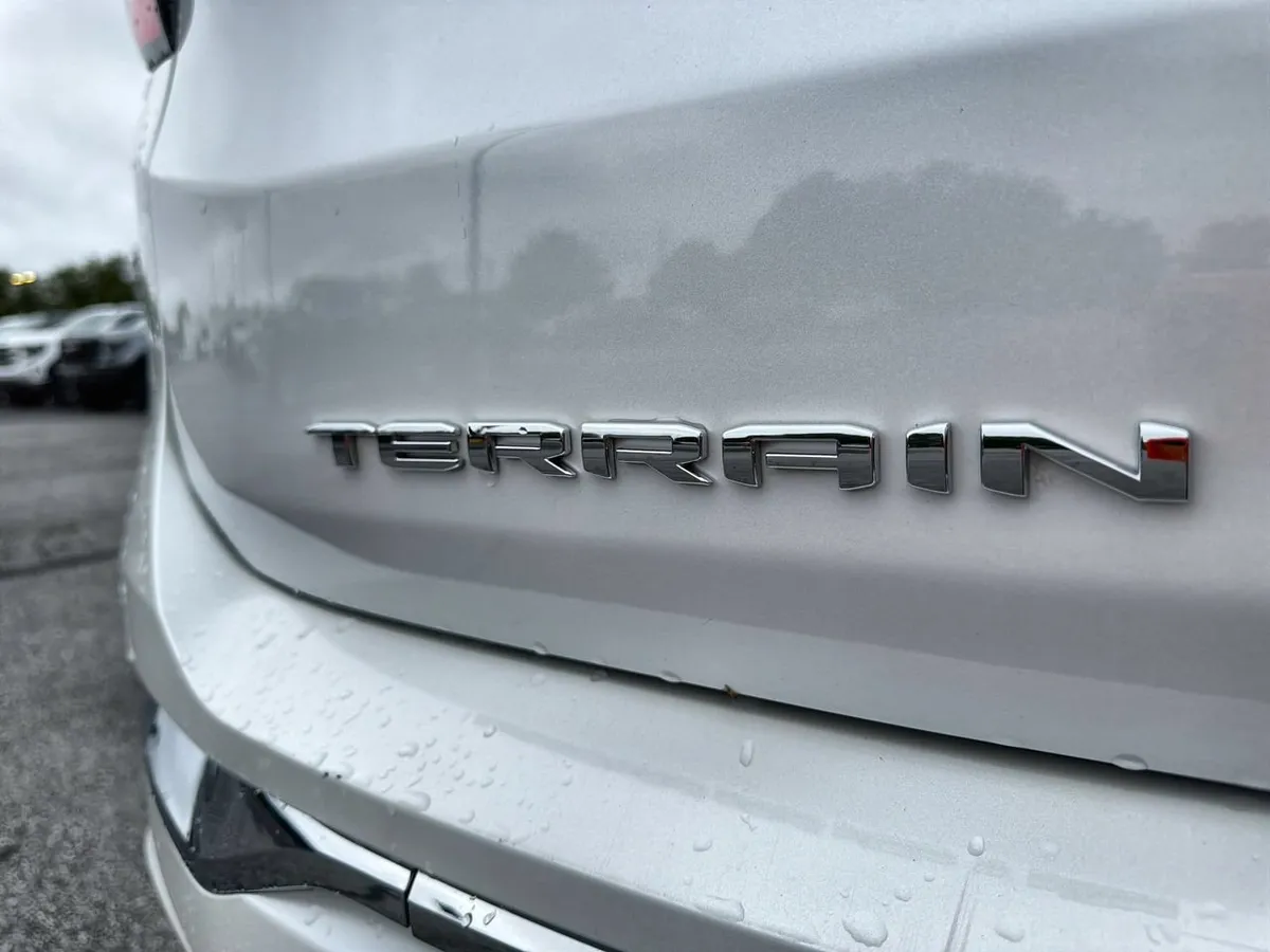 2023 GMC Terrain Denali thumbnail 27
