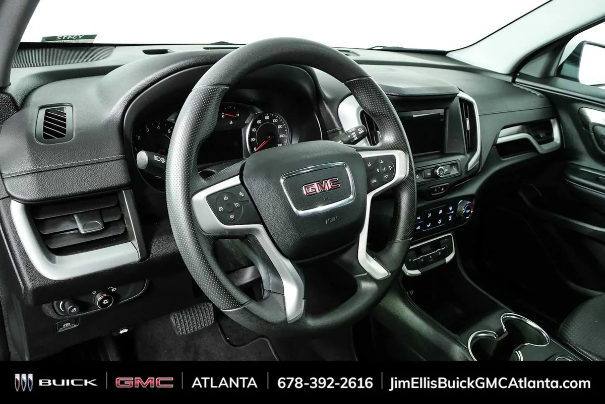 2023 GMC Terrain SLE thumbnail 4