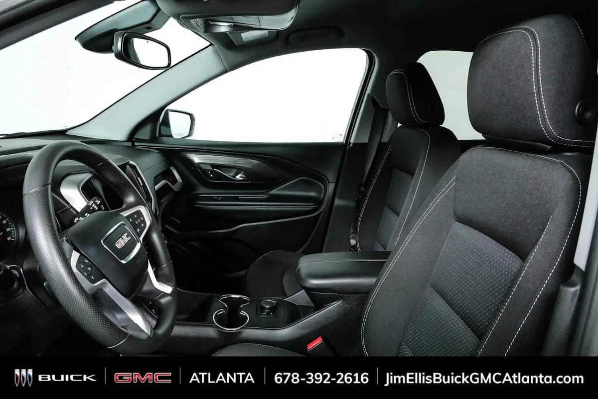 2023 GMC Terrain SLE thumbnail 5