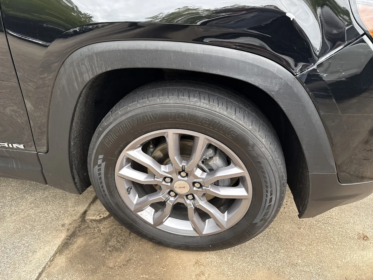 2023 GMC Terrain SLT thumbnail 12