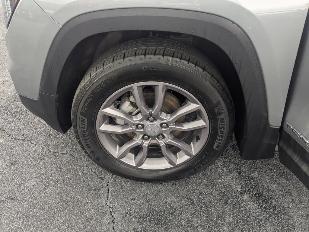 2023 GMC Terrain SLT thumbnail 10