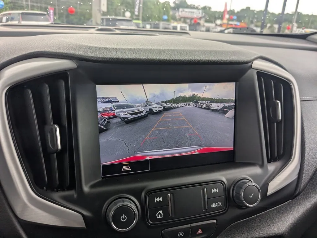 2023 GMC Terrain SLT thumbnail 18