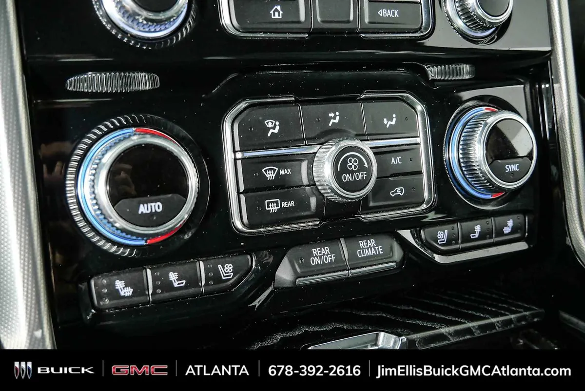 2023 GMC Yukon Denali thumbnail 15