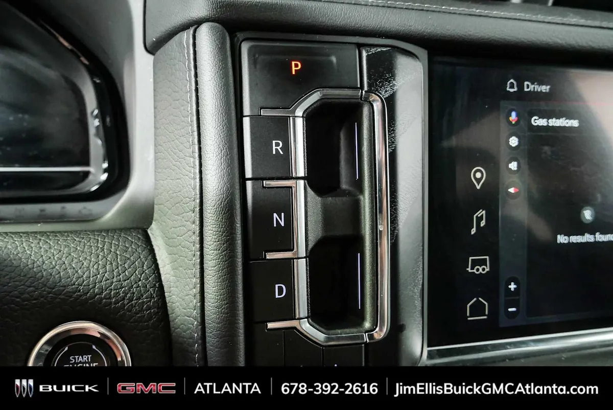 2023 GMC Yukon Denali thumbnail 16