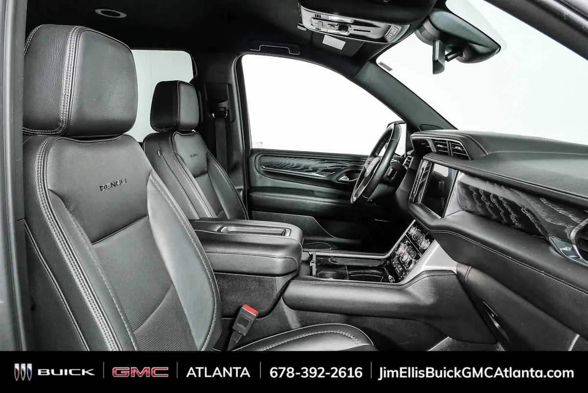 2023 GMC Yukon Denali thumbnail 21