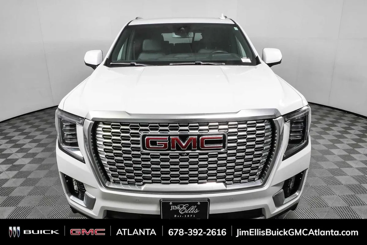 2023 GMC Yukon Denali thumbnail 25